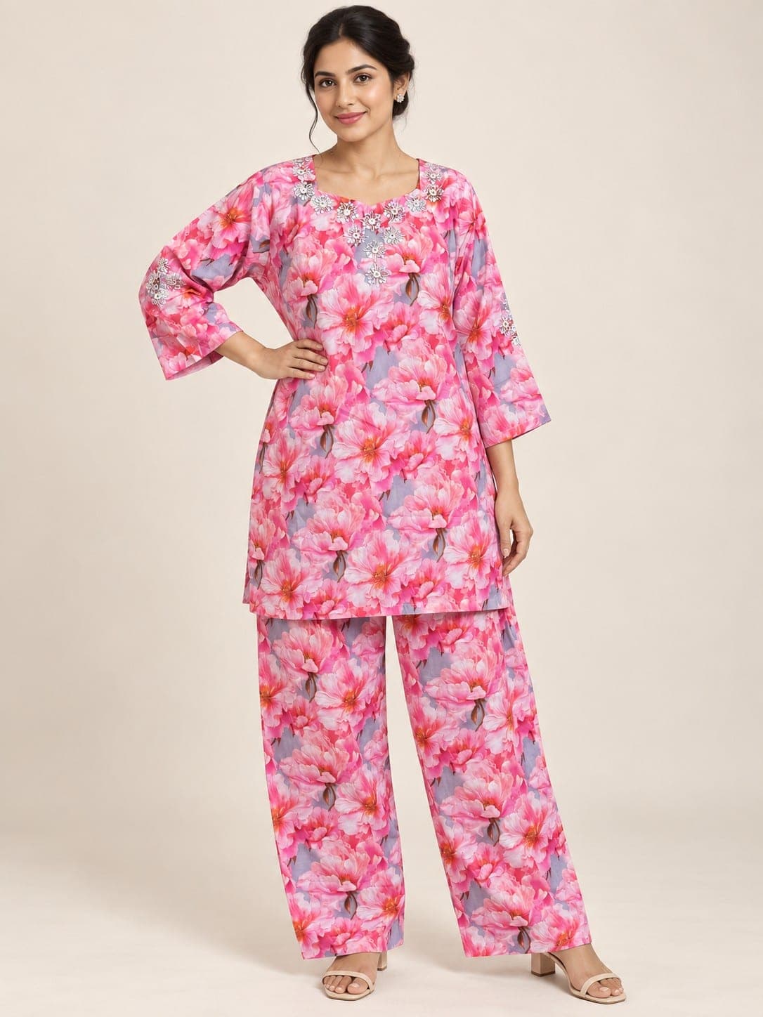 Pink Floral Embellished Two-Piece Suit, detail 4 of 5