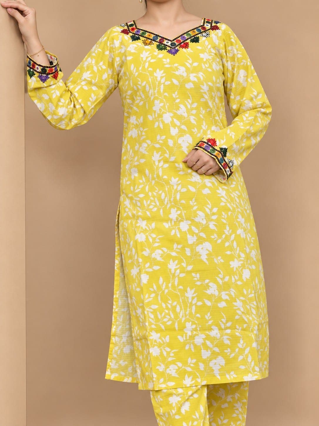 Yellow Floral Printed Two-Piece Suit, detail 6 of 7