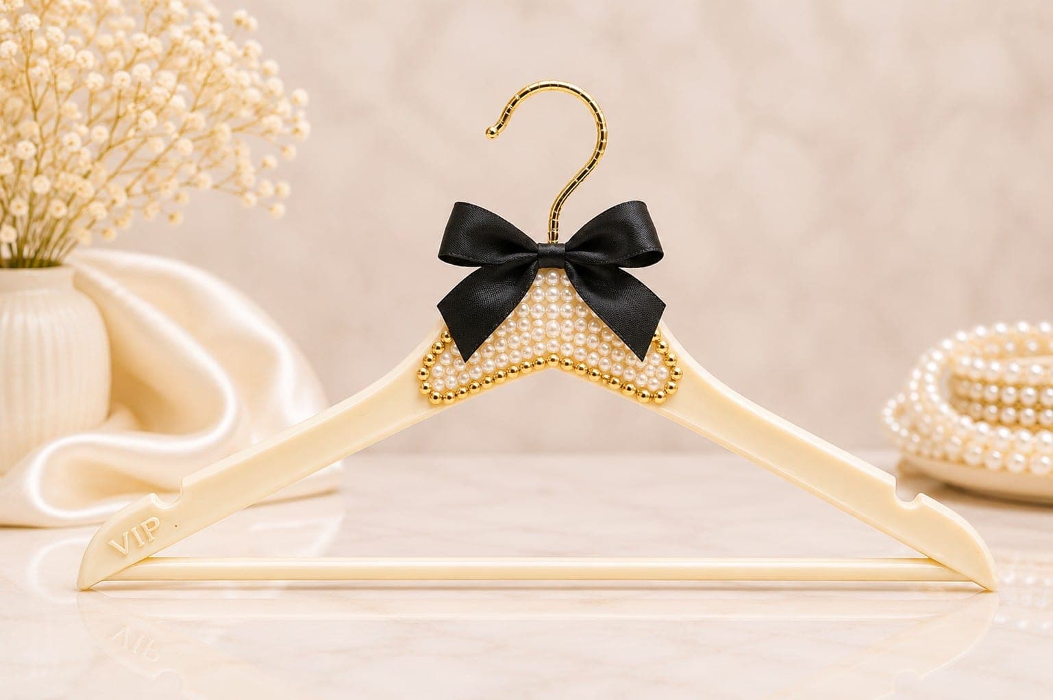 Signature Hanger, detail 4 of 6